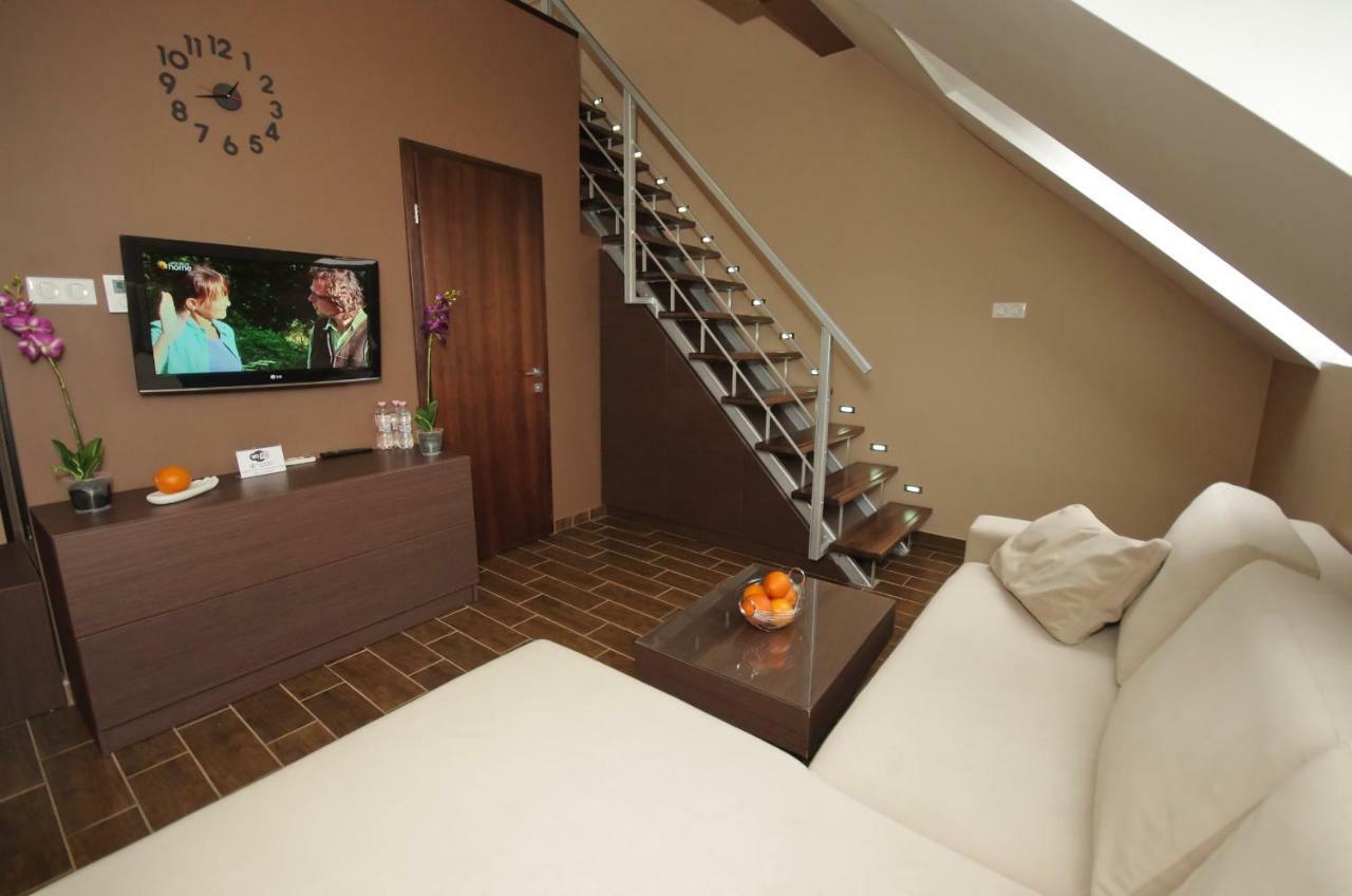 גיולה Royal Residence Apartments מראה חיצוני תמונה