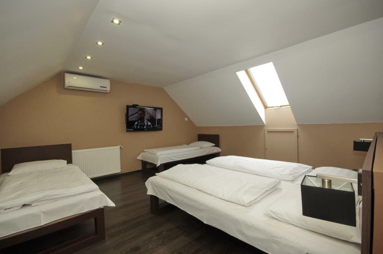 גיולה Royal Residence Apartments מראה חיצוני תמונה