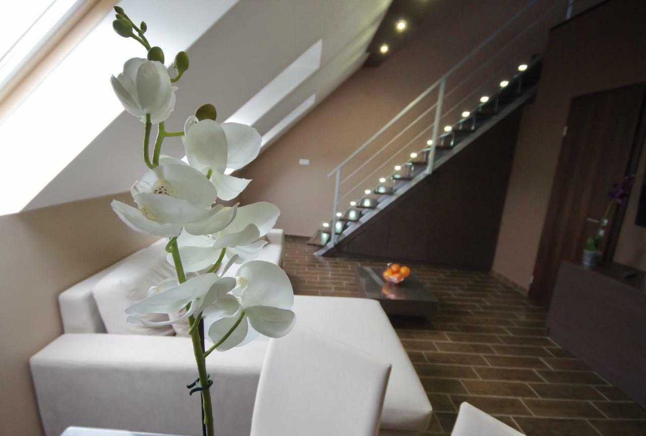 גיולה Royal Residence Apartments מראה חיצוני תמונה